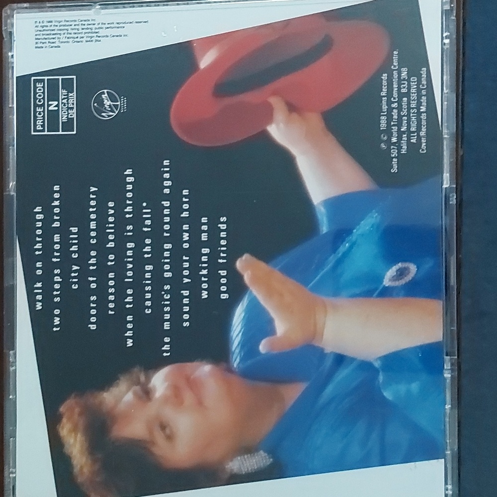 Two Rita MacNeil Music CDs - Picture 3 of 11